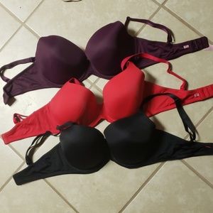 VS bras lightly lined